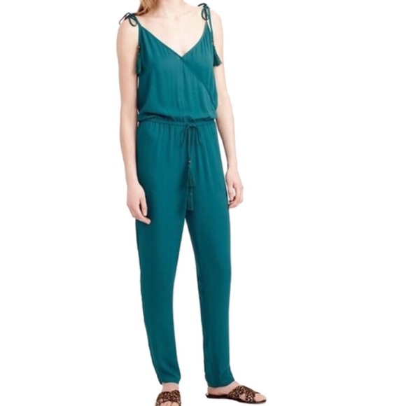 jumpsuit with shoulder ties